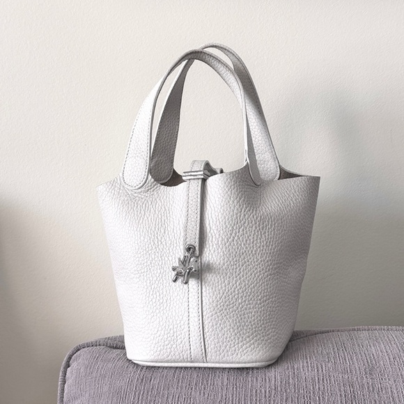 Handbags - Elegant off White Leather Bucket Tote Bag with silver horse charm